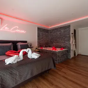 Le Cocon- Jacuzzi & Sauna Prives By Sweetdreams Appartement